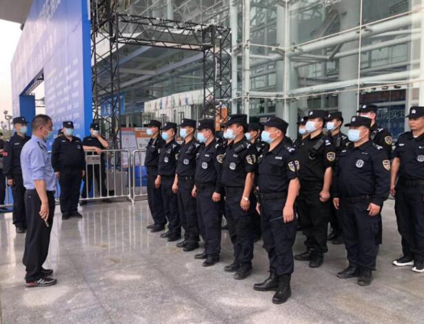 長沙市保安協(xié)會成功舉辦第二期“大?！惫歉膳嘤?xùn)班